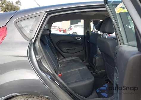 2016 Ford Fiesta Se z USA, uszkodzony, nr VIN 3FADP4EJ1GM127360